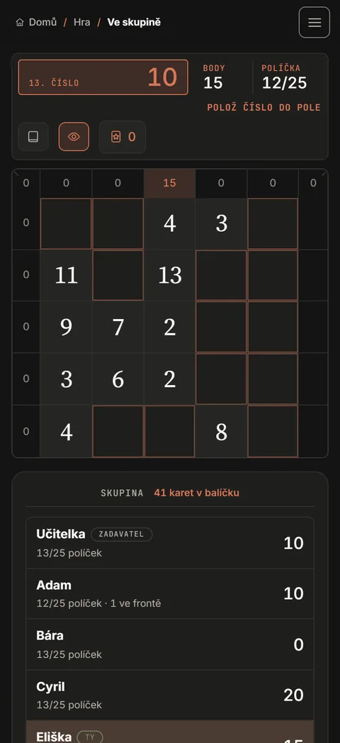 Táž skupinová hra na telefonu v tmavém motivu